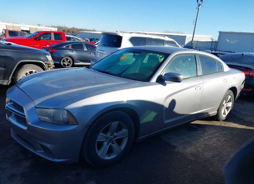 Photo 2 of 2014 Dodge Charger SE (VIN 2C3CDXBG3EH168355)