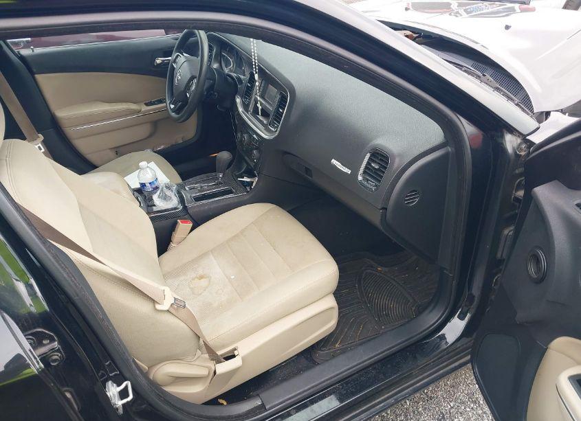 Photo 5 of 2014 Dodge Charger SE (VIN 2C3CDXBG3EH174673)