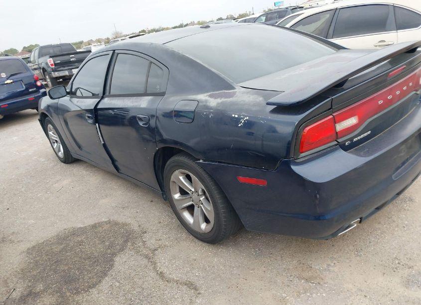 Photo 3 of 2014 Dodge Charger SE (VIN 2C3CDXBG3EH178142)
