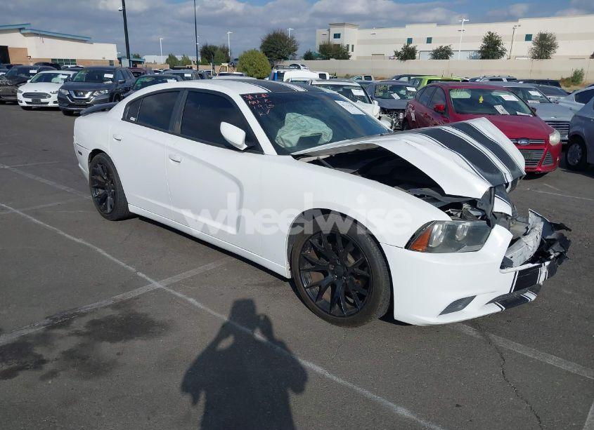2014 Dodge Charger SE (VIN 2C3CDXBG3EH215898) main photo