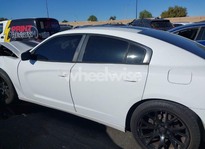 Photo 15 of 2014 Dodge Charger SE (VIN 2C3CDXBG3EH215898)