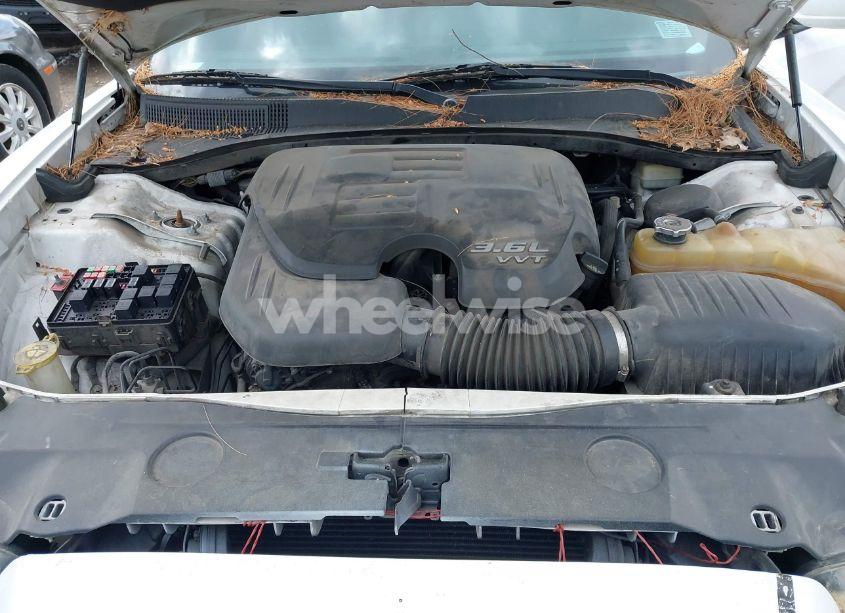 Photo 10 of 2014 Dodge Charger SE (VIN 2C3CDXBG3EH243071)