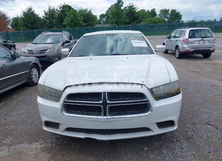 Photo 11 of 2014 Dodge Charger SE (VIN 2C3CDXBG3EH243071)