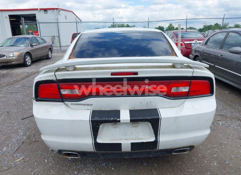 Photo 15 of 2014 Dodge Charger SE (VIN 2C3CDXBG3EH243071)