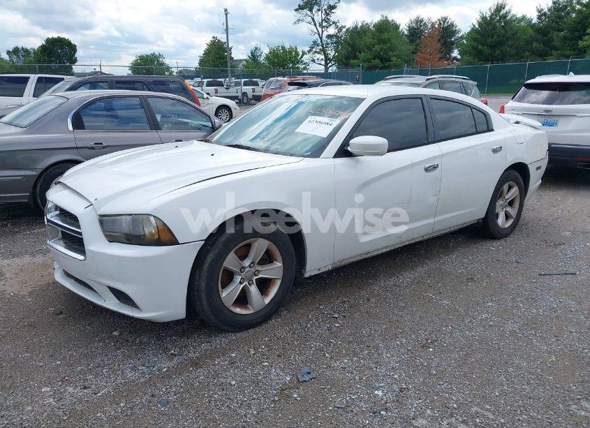 Photo 2 of 2014 Dodge Charger SE (VIN 2C3CDXBG3EH243071)