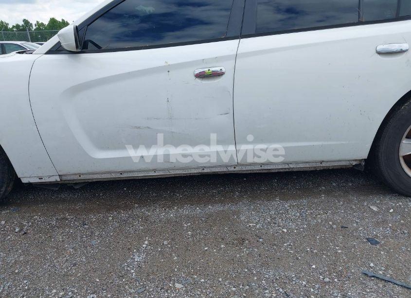 Photo 6 of 2014 Dodge Charger SE (VIN 2C3CDXBG3EH243071)