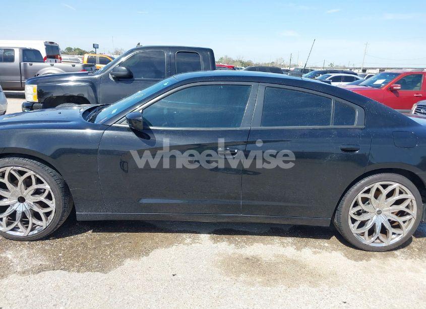 Photo 14 of 2014 Dodge Charger SE (VIN 2C3CDXBG3EH308176)