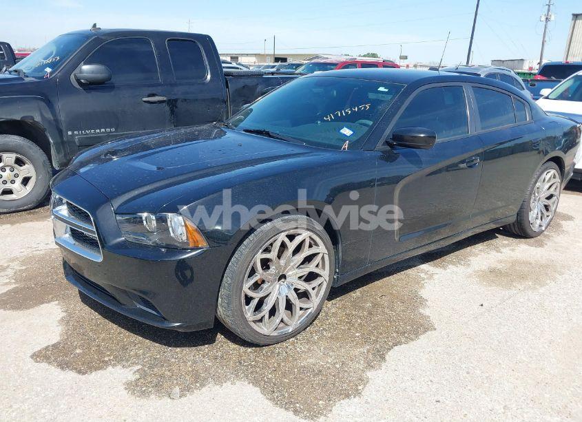 Photo 2 of 2014 Dodge Charger SE (VIN 2C3CDXBG3EH308176)