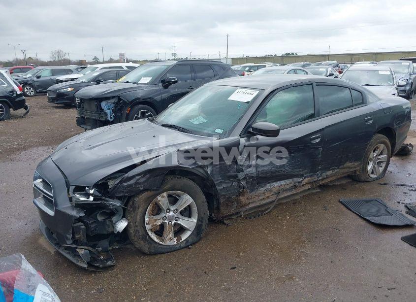 Photo 2 of 2014 Dodge Charger SE (VIN 2C3CDXBG3EH323566)