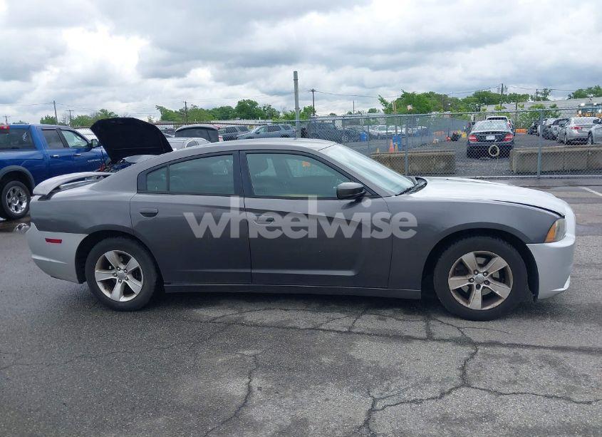 Photo 13 of 2014 Dodge Charger SE (VIN 2C3CDXBG3EH366580)