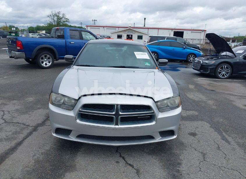 Photo 6 of 2014 Dodge Charger SE (VIN 2C3CDXBG3EH366580)