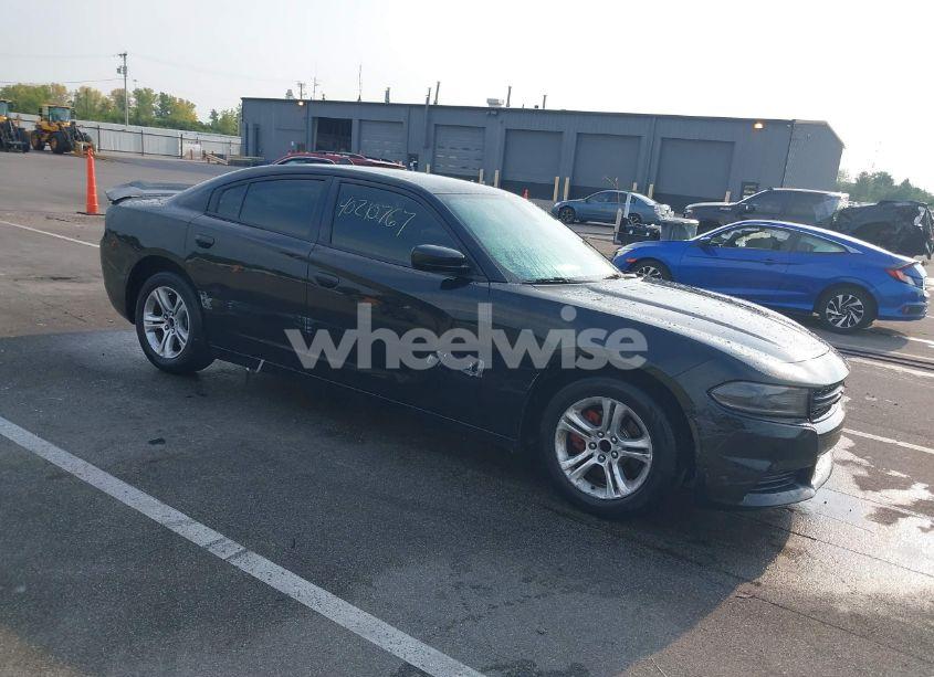 2015 Dodge Charger SE (VIN 2C3CDXBG3FH728702) main photo