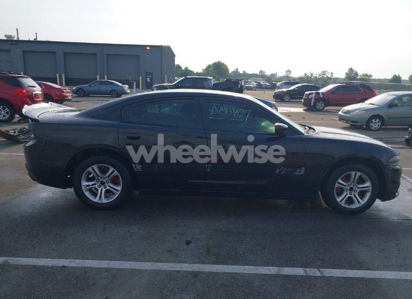 Photo 13 of 2015 Dodge Charger SE (VIN 2C3CDXBG3FH728702)