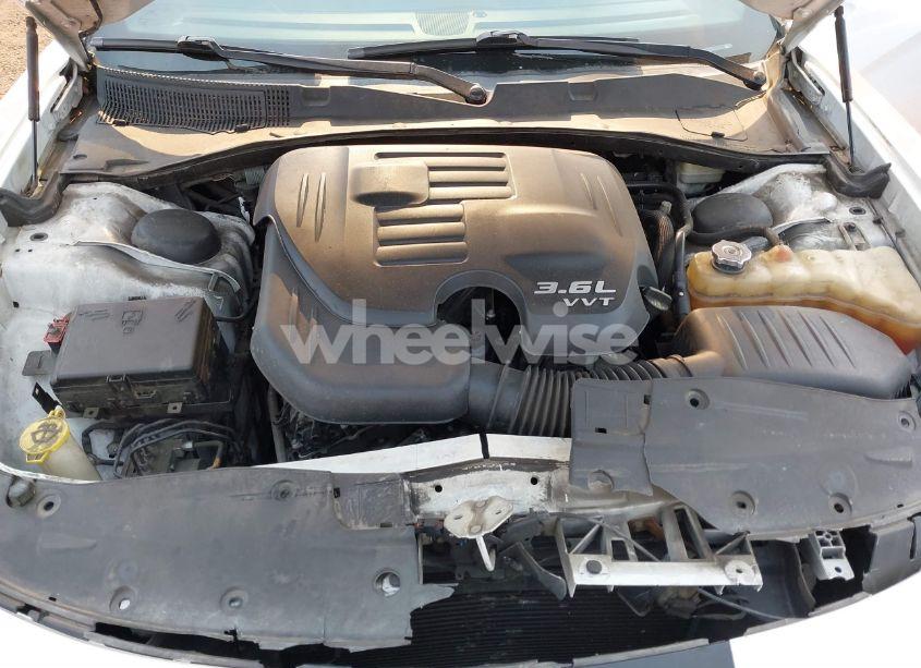 Photo 10 of 2015 Dodge Charger SE (VIN 2C3CDXBG3FH762137)