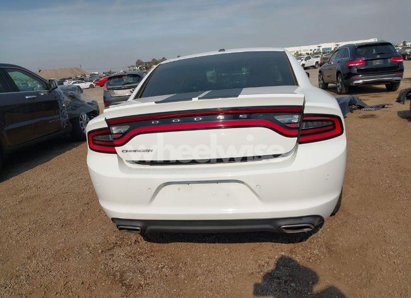 Photo 16 of 2015 Dodge Charger SE (VIN 2C3CDXBG3FH762137)