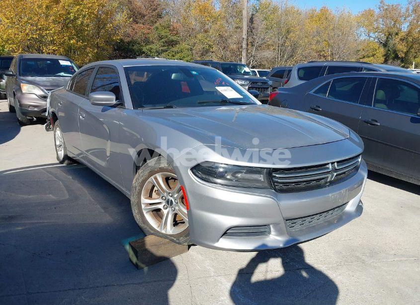 2015 Dodge Charger SE (VIN 2C3CDXBG3FH795123) main photo