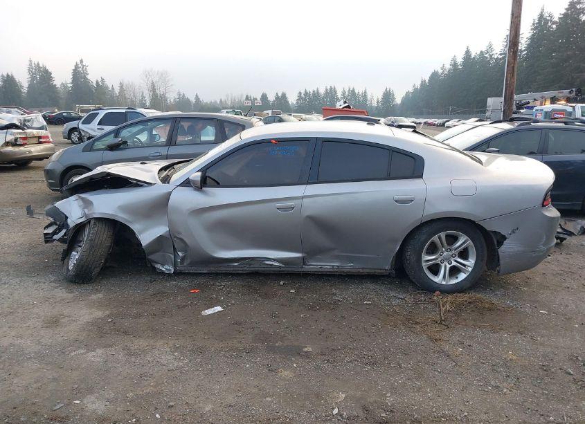 Photo 14 of 2015 Dodge Charger SE (VIN 2C3CDXBG3FH843879)