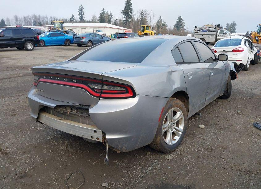 Photo 4 of 2015 Dodge Charger SE (VIN 2C3CDXBG3FH843879)