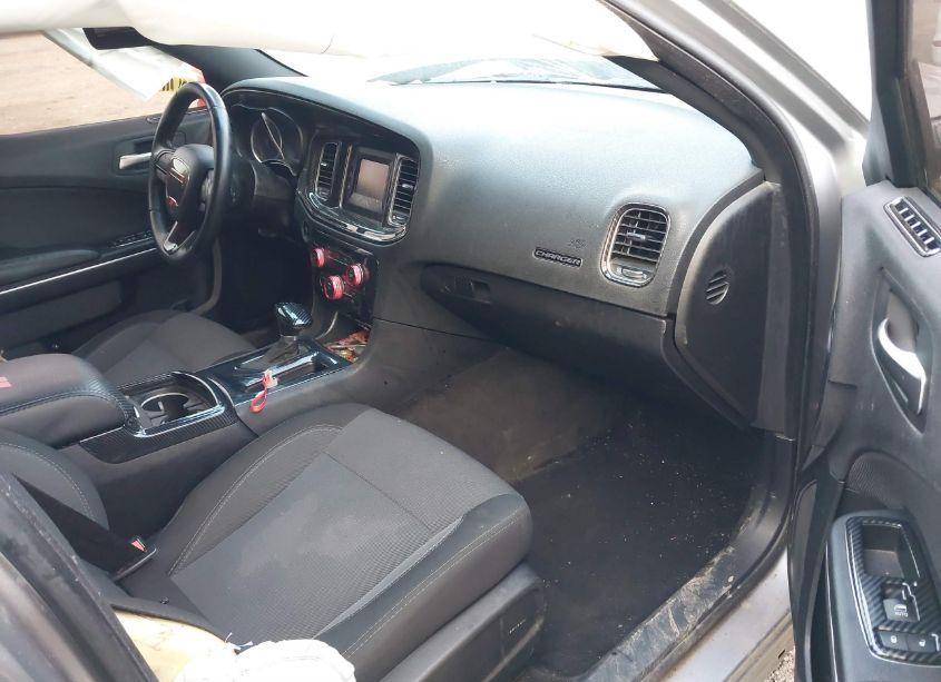 Photo 5 of 2015 Dodge Charger SE (VIN 2C3CDXBG3FH843879)