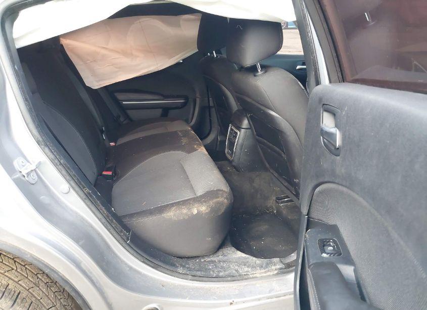 Photo 8 of 2015 Dodge Charger SE (VIN 2C3CDXBG3FH843879)