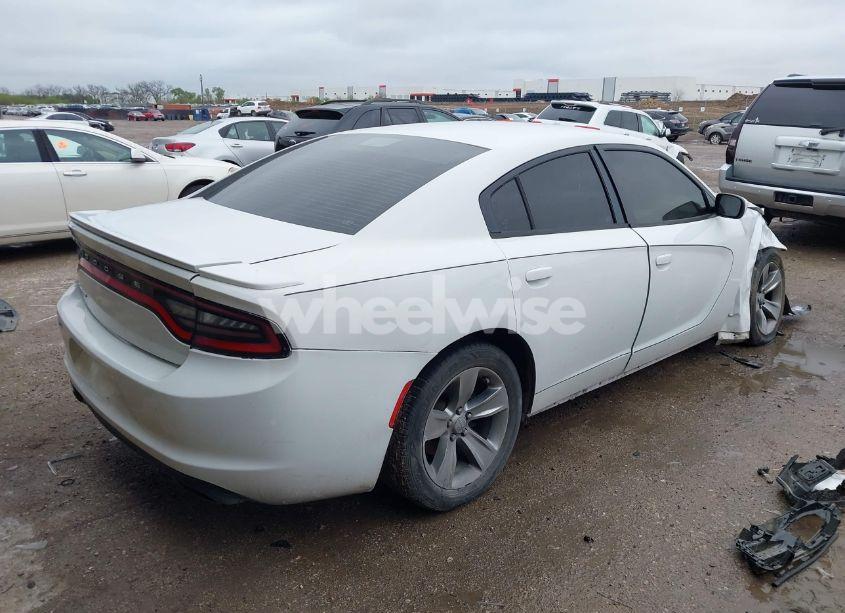 Photo 4 of 2016 Dodge Charger SE (VIN 2C3CDXBG3GH143507)