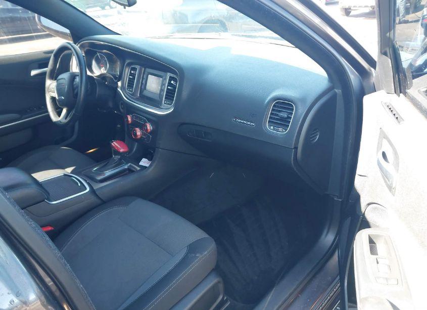 Photo 5 of 2016 Dodge Charger SE (VIN 2C3CDXBG3GH180072)
