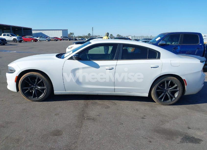 Photo 14 of 2016 Dodge Charger SE (VIN 2C3CDXBG3GH251660)