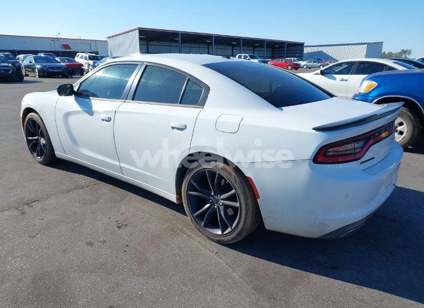 Photo 3 of 2016 Dodge Charger SE (VIN 2C3CDXBG3GH251660)