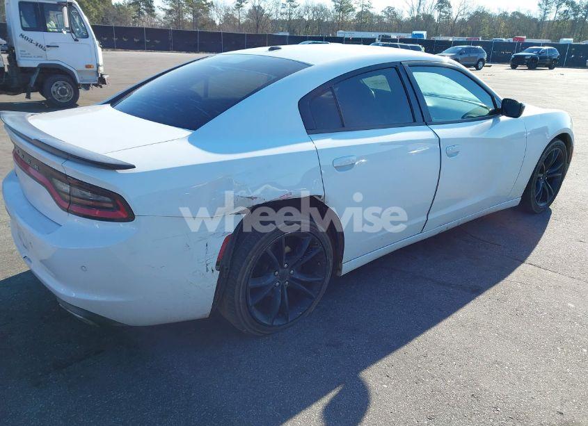 Photo 4 of 2016 Dodge Charger SE (VIN 2C3CDXBG3GH251660)