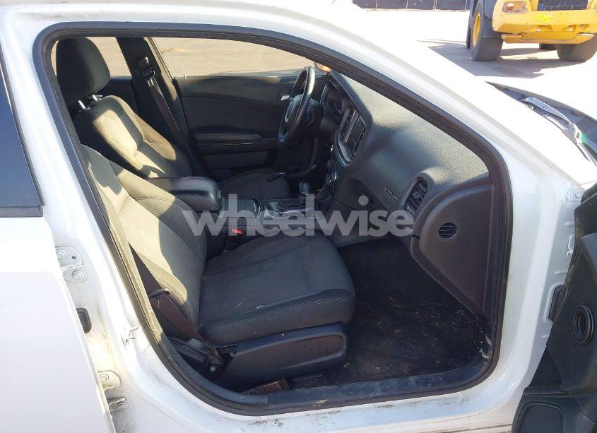 Photo 5 of 2016 Dodge Charger SE (VIN 2C3CDXBG3GH251660)