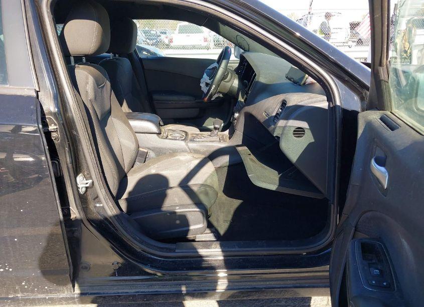 Photo 5 of 2016 Dodge Charger SE (VIN 2C3CDXBG3GH310545)