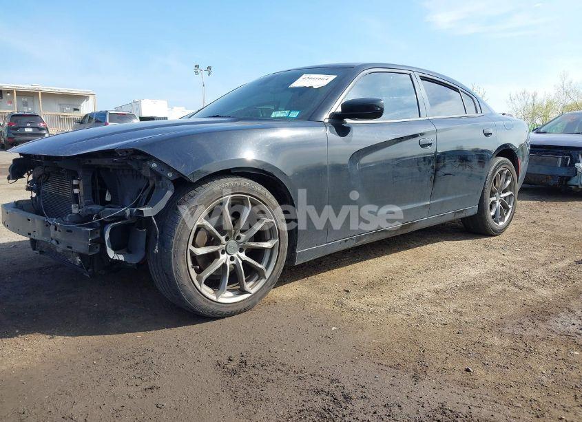 Photo 2 of 2017 Dodge Charger SE RWD (VIN 2C3CDXBG3HH517552)