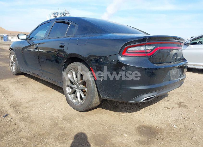 Photo 3 of 2017 Dodge Charger SE RWD (VIN 2C3CDXBG3HH517552)