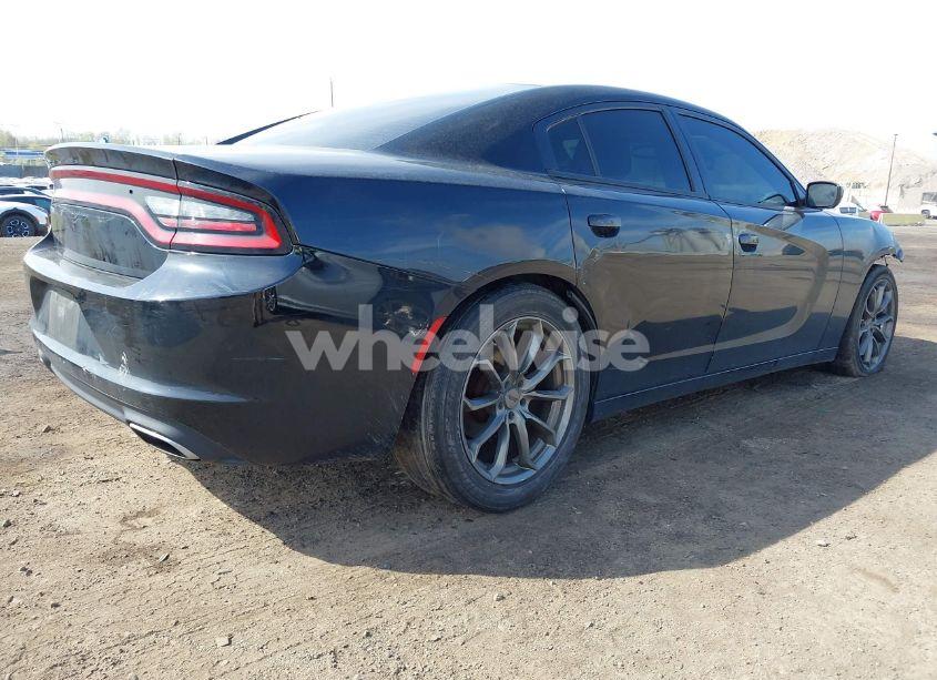 Photo 4 of 2017 Dodge Charger SE RWD (VIN 2C3CDXBG3HH517552)