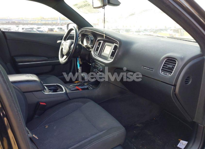 Photo 5 of 2017 Dodge Charger SE RWD (VIN 2C3CDXBG3HH517552)