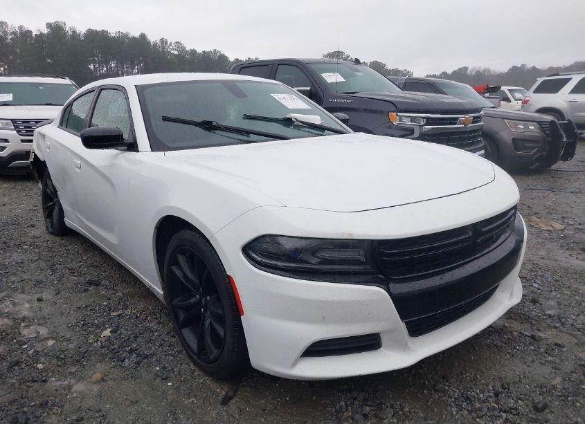 2018 Dodge Charger SXT RWD (VIN 2C3CDXBG3JH113866) main photo