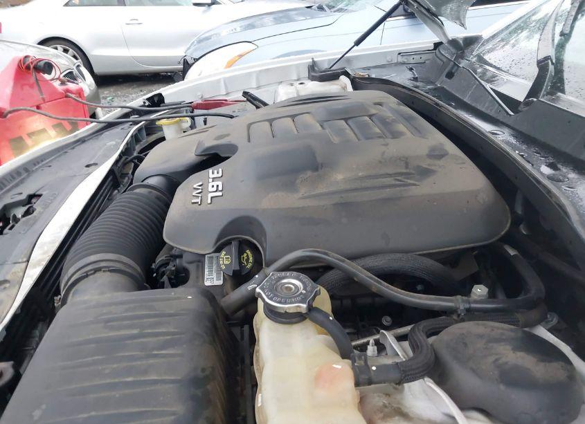 Photo 10 of 2018 Dodge Charger SXT RWD (VIN 2C3CDXBG3JH113866)