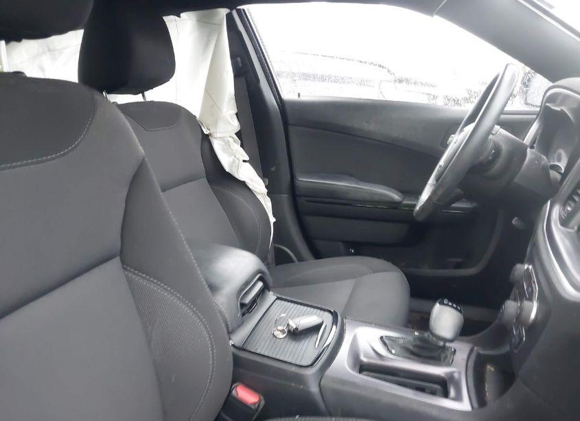 Photo 5 of 2018 Dodge Charger SXT RWD (VIN 2C3CDXBG3JH113866)
