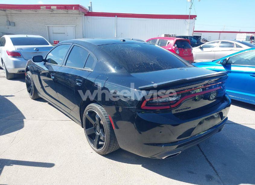 Photo 3 of 2019 Dodge Charger SXT RWD (VIN 2C3CDXBG3KH605914)