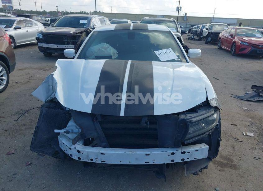 Photo 13 of 2019 Dodge Charger SXT RWD (VIN 2C3CDXBG3KH664266)