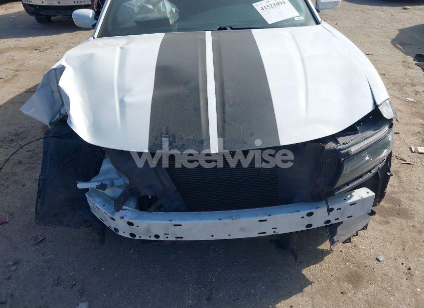 Photo 6 of 2019 Dodge Charger SXT RWD (VIN 2C3CDXBG3KH664266)