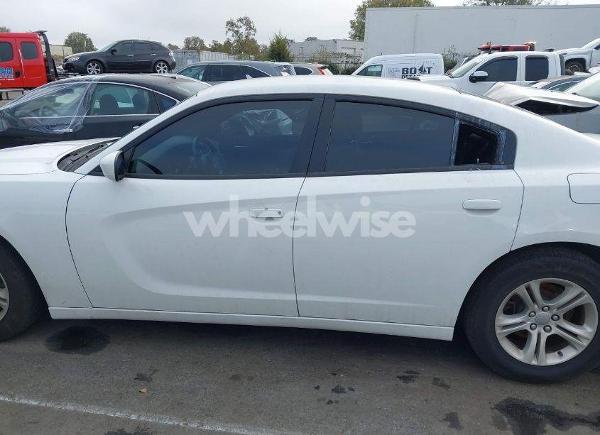 Photo 15 of 2019 Dodge Charger SXT RWD (VIN 2C3CDXBG3KH664896)