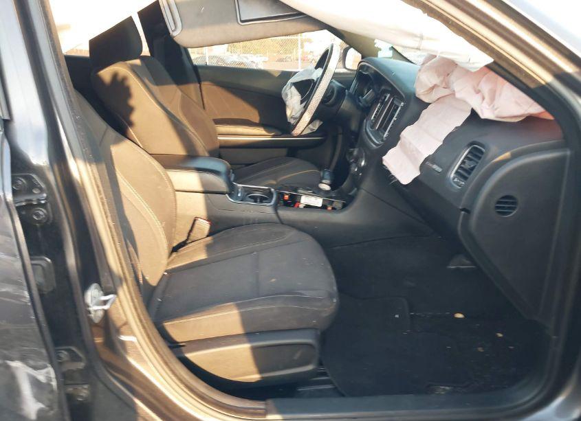 Photo 5 of 2019 Dodge Charger SXT RWD (VIN 2C3CDXBG3KH730220)