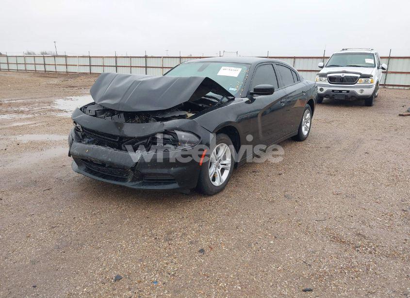 Photo 2 of 2020 Dodge Charger SXT RWD (VIN 2C3CDXBG3LH111151)