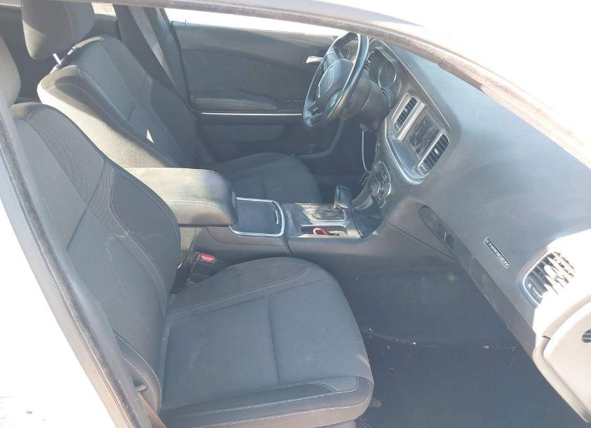 Photo 5 of 2020 Dodge Charger SXT RWD (VIN 2C3CDXBG3LH161001)