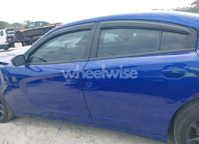 Photo 14 of 2021 Dodge Charger SXT RWD (VIN 2C3CDXBG3MH616995)