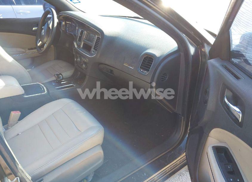 Photo 5 of 2012 Dodge Charger SE (VIN 2C3CDXBG4CH178714)