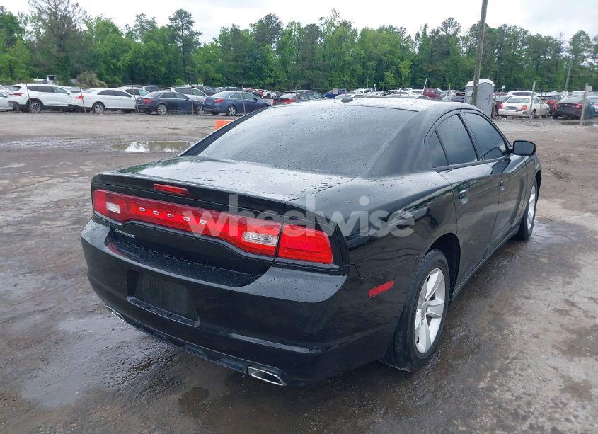 Photo 4 of 2013 Dodge Charger SE (VIN 2C3CDXBG4DH522639)