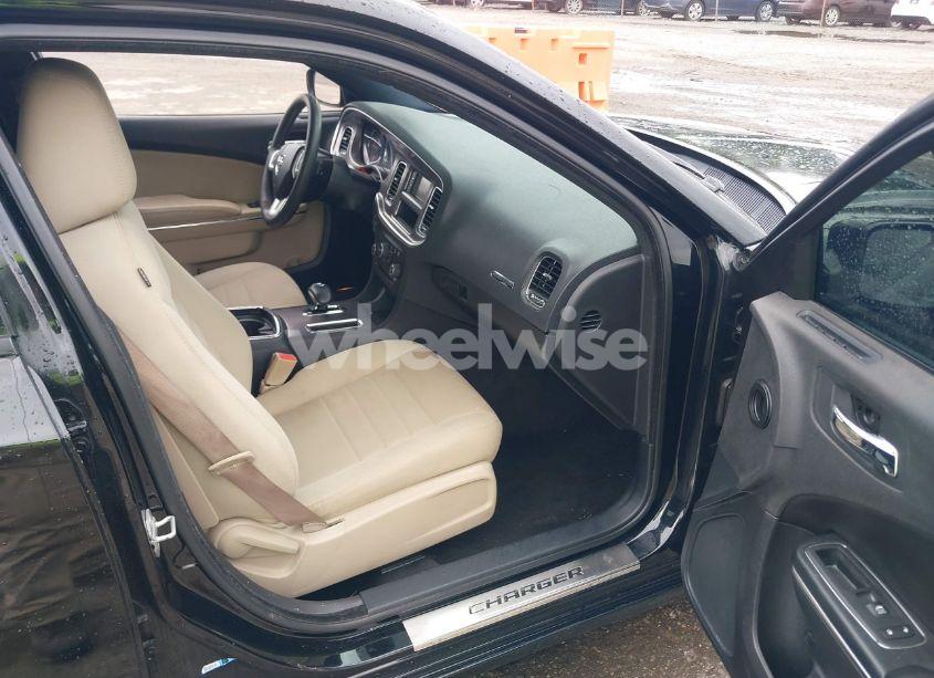 Photo 5 of 2013 Dodge Charger SE (VIN 2C3CDXBG4DH522639)