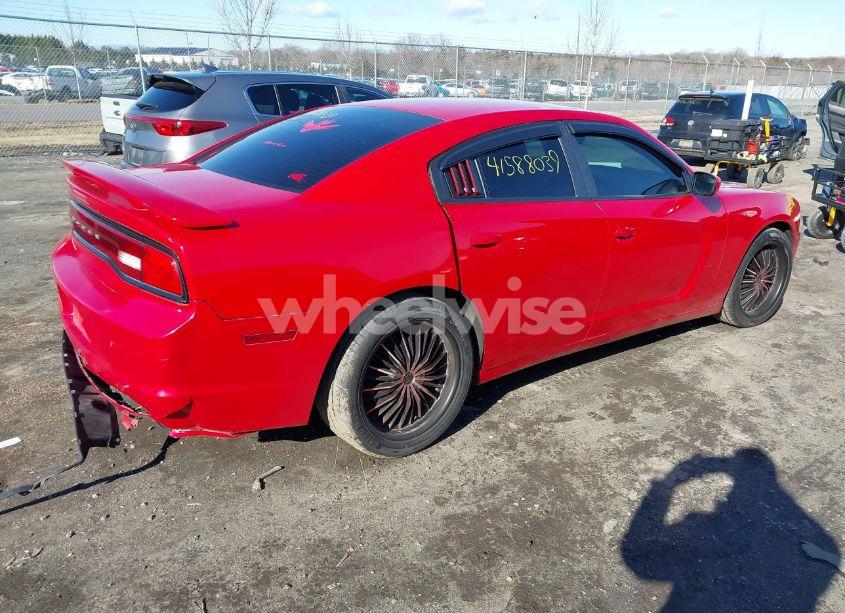 Photo 4 of 2013 Dodge Charger SE (VIN 2C3CDXBG4DH526237)